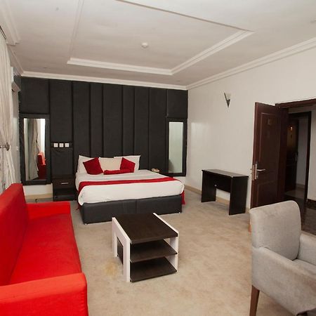 Grand Palazzo Hotel Gwarimpa Abuja Exteriör bild