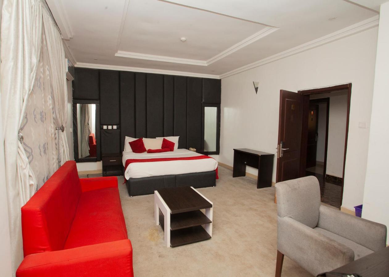 Grand Palazzo Hotel Gwarimpa Abuja Exteriör bild