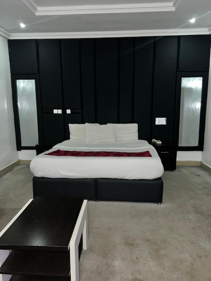 Grand Palazzo Hotel Gwarimpa Abuja Exteriör bild