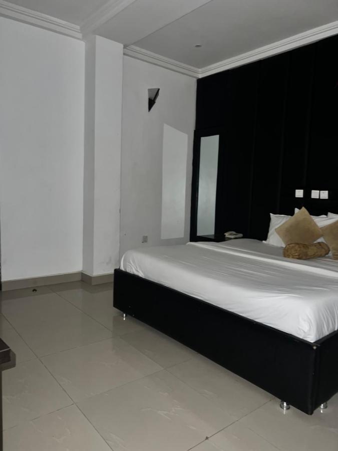 Grand Palazzo Hotel Gwarimpa Abuja Exteriör bild