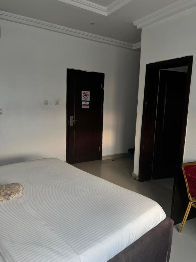 Grand Palazzo Hotel Gwarimpa Abuja Exteriör bild