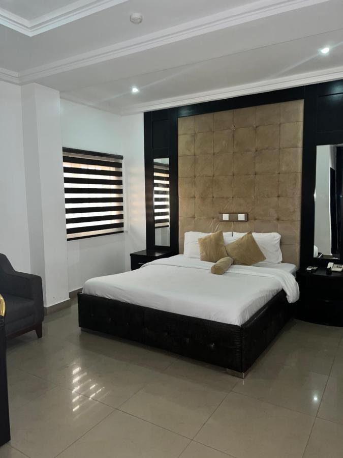 Grand Palazzo Hotel Gwarimpa Abuja Exteriör bild