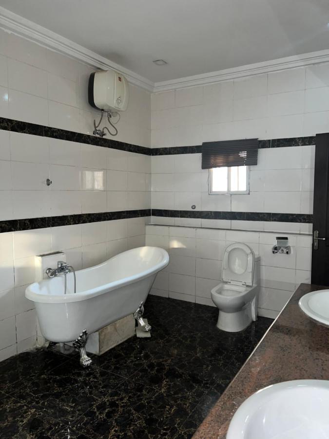 Grand Palazzo Hotel Gwarimpa Abuja Exteriör bild