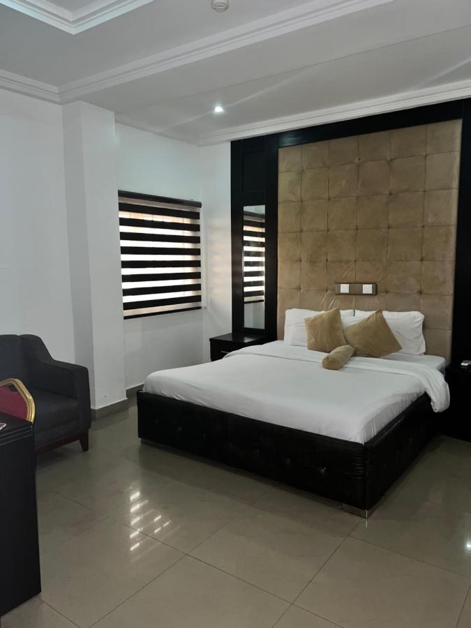 Grand Palazzo Hotel Gwarimpa Abuja Exteriör bild