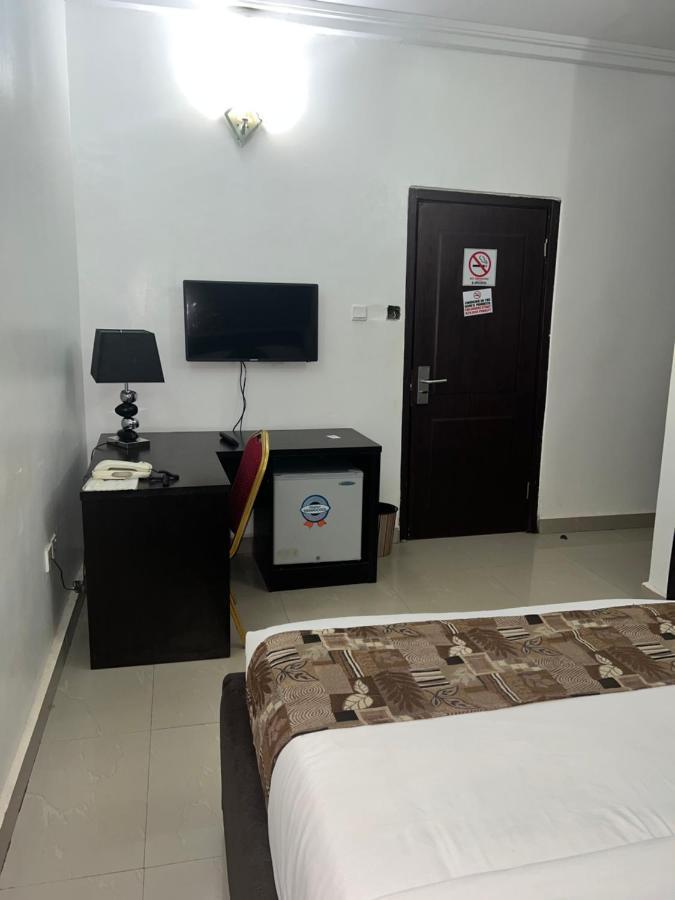 Grand Palazzo Hotel Gwarimpa Abuja Exteriör bild